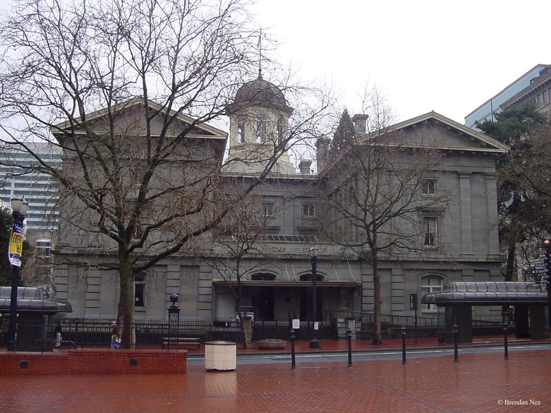 Pioneer Courthouse Square - Portland 1-04 063